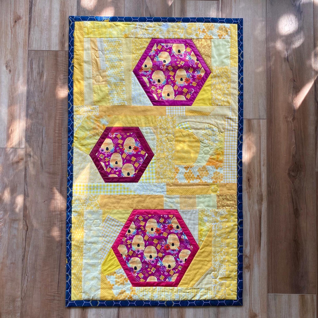 Bee Hex Quilt